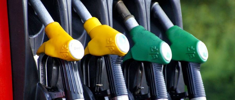 Subida de precio de gasolina y diesel